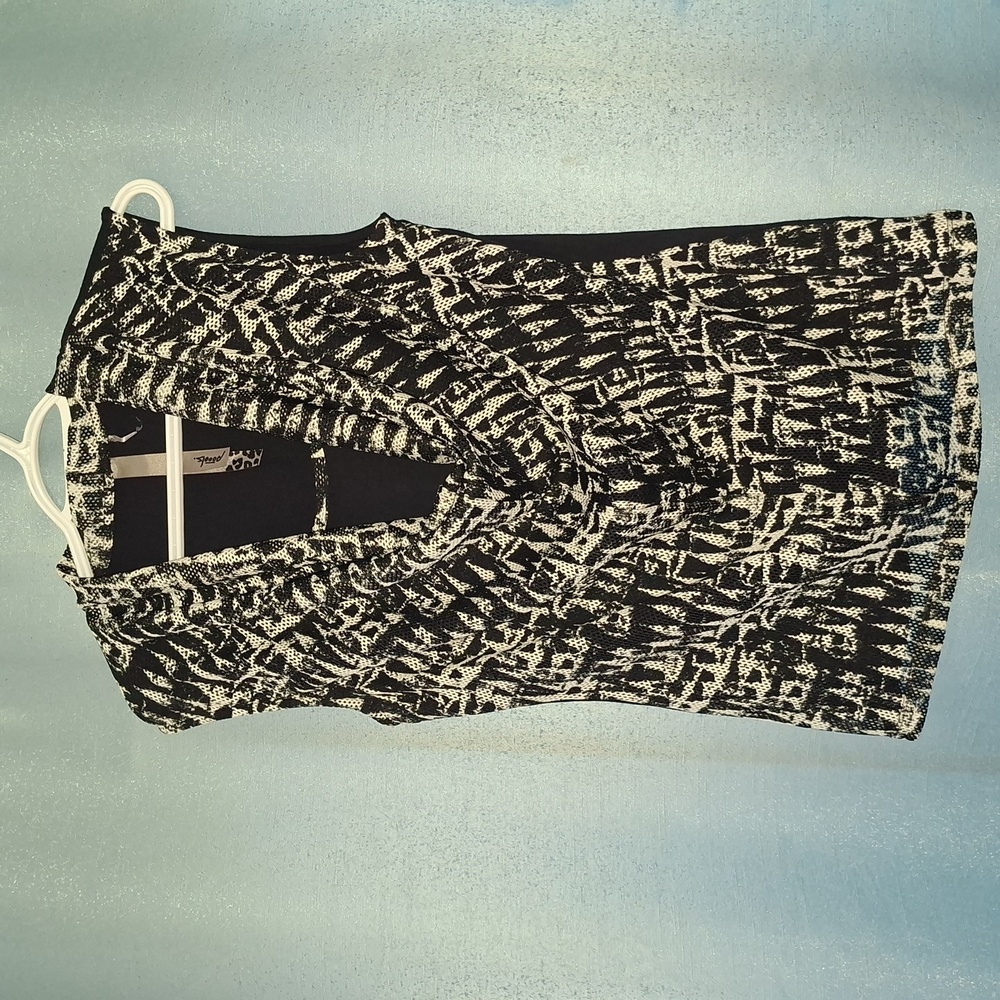Poools‎ Black and White Sleeveless Cowl Neck Top